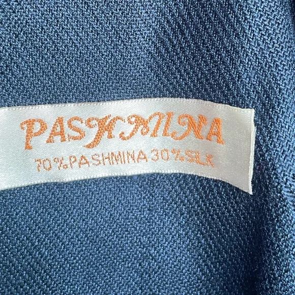 Pashmina Midnight Fringe Scarf🖤 - Picture 7 of 9